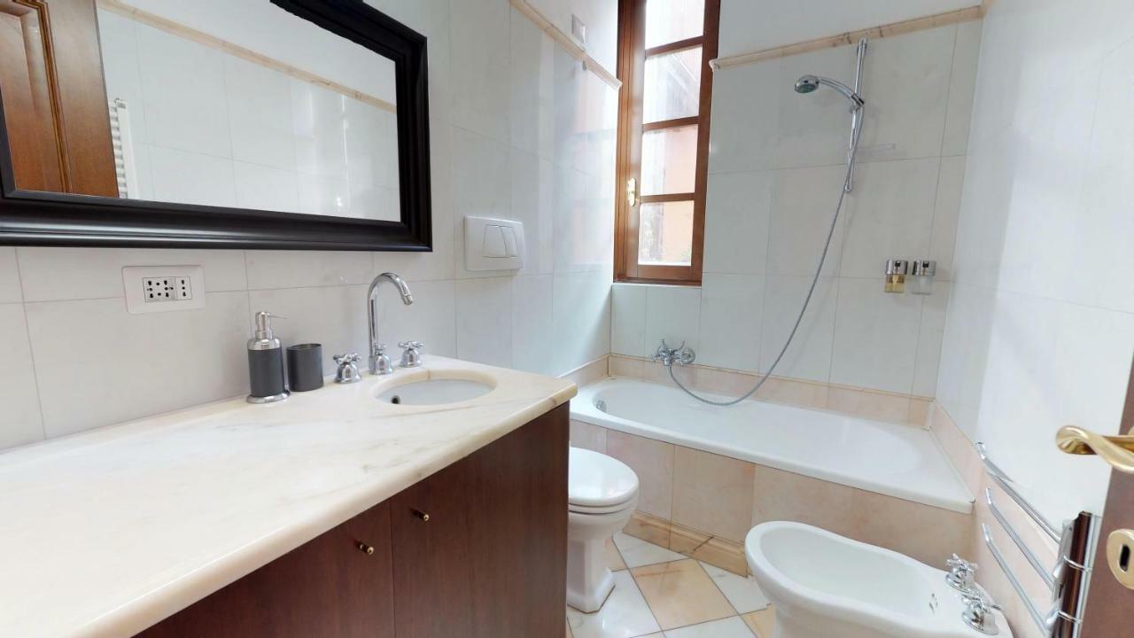 Hemeras Boutique Homes - Design Flat In Milan Fashion District Buitenkant foto